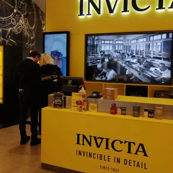 Invicta Watch heeft bestelzuil in Designer Outlet Roosendaal
